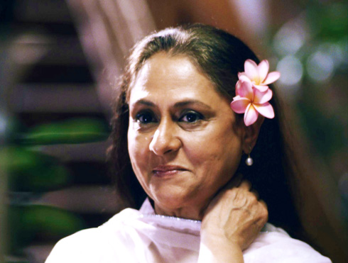 Jaya-Bachchan-as-Meher-3.jpg